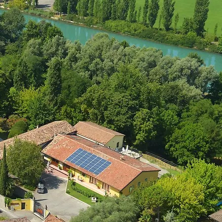 Фермерский дом Corte Attilea Валеджо-суль-Минчо