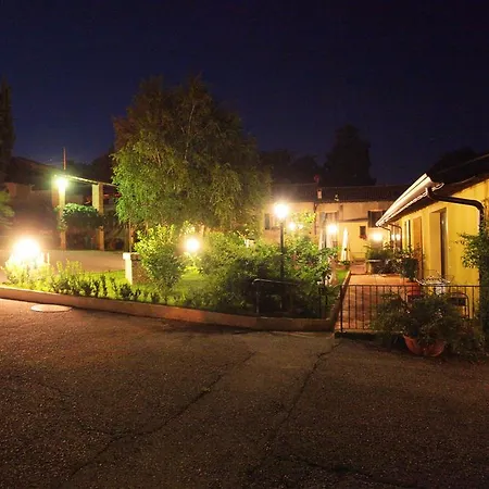 Фермерский дом Corte Attilea Валеджо-суль-Минчо